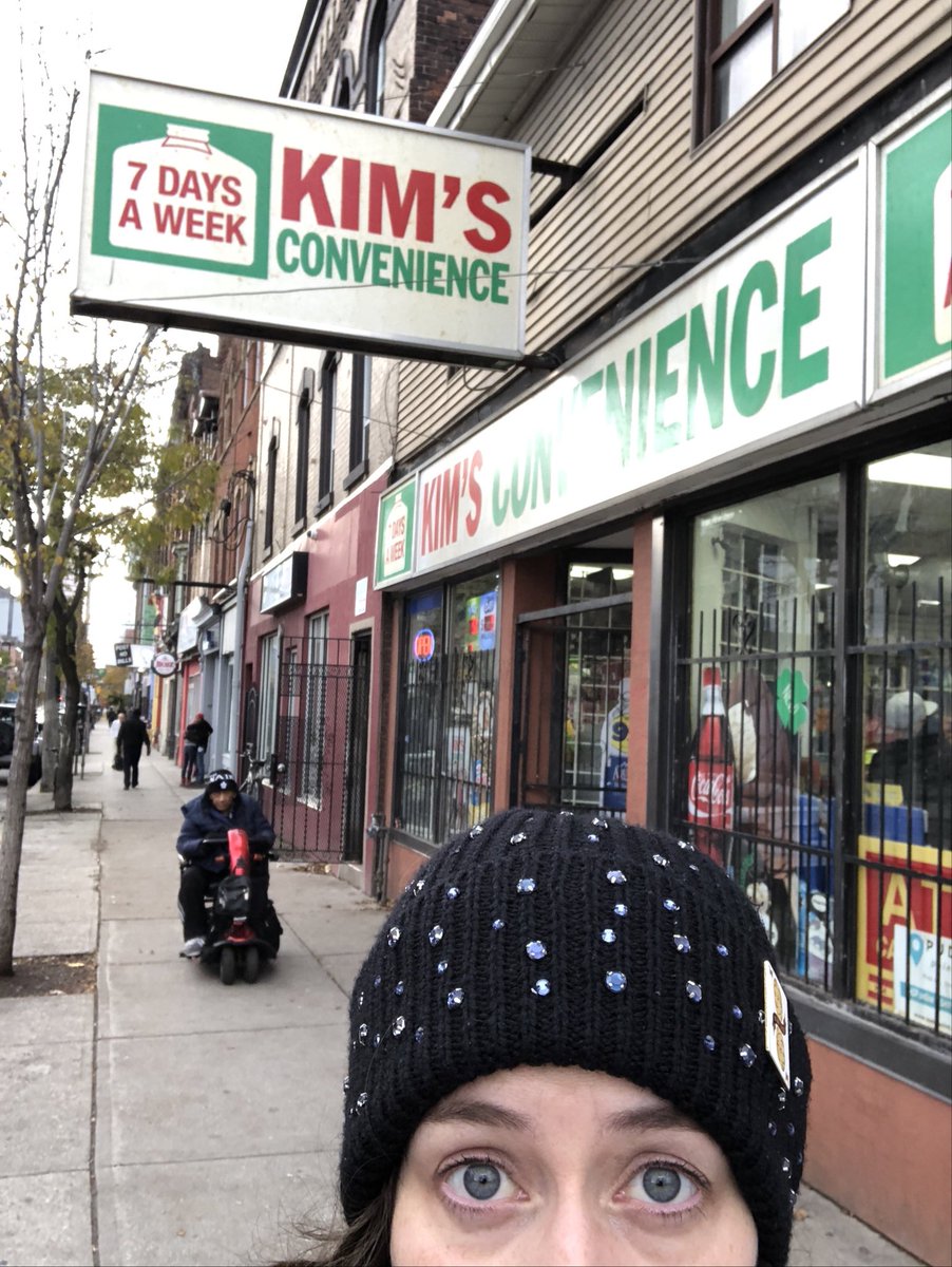 @andrewphung @KimsConvenience Had to swing by there a couple years ago. Great franchise! 