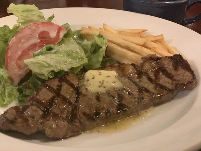 【採用担当の日常】今日のランチはステーキです🥩✨金曜日だけ特別価格のサーロイン!ごちそうさまでした😋#新宿ランチ #ミュ 【採用担当の日常】今日のランチはステーキです🥩✨金曜日だけ特別価格のサーロイン!ごちそうさまでした😋#新宿ランチ #ミュ