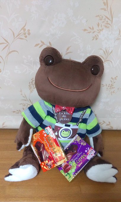 ふっふっふっ🐸ちょっと大人のチョコだっぴゃ🍫みかんのあまあまも美味しそうだっぴゃ😋まめねこさん 、いつもありがと♥だっぴ ふっふっふっ🐸ちょっと大人のチョコだっぴゃ🍫みかんのあまあまも美味しそうだっぴゃ😋まめねこさん 、いつもありがと♥だっぴ