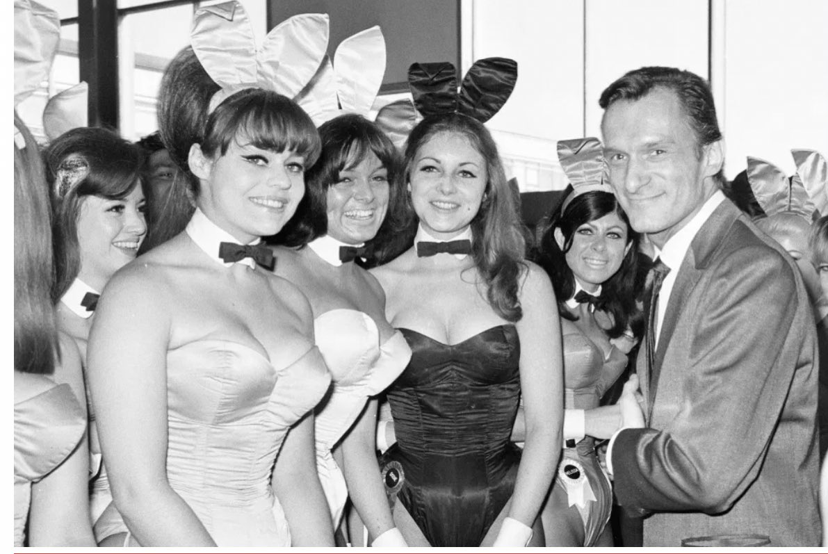 1966 - Hef with a few of the Playboy Bunnies in Park Lane, London to open his 16th Playboy Club.
#ScrapbookSaturday 