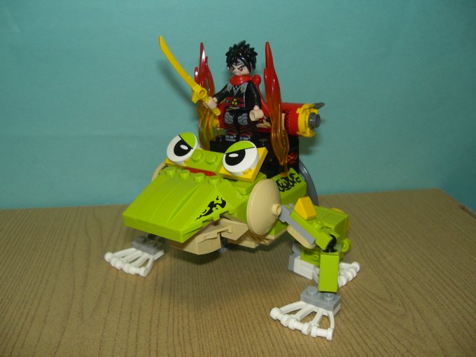 前から気になっていたキアックジャパンのレゴ互換品の、BIKKU ニンジャフロッグ VW-001を作成。BIKKUはこれで 前から気になっていたキアックジャパンのレゴ互換品の、BIKKU ニンジャフロッグ VW-001を作成。BIKKUはこれで