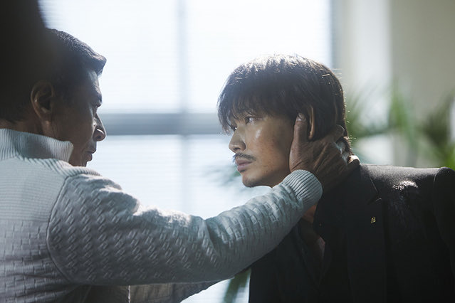 zoomトークイベントspecial《綾野剛の右眼、左眼》2021.4.10土2000start主演作『ヤクザと家族』『 zoomトークイベントspecial《綾野剛の右眼、左眼》2021.4.10土2000start主演作『ヤクザと家族』『