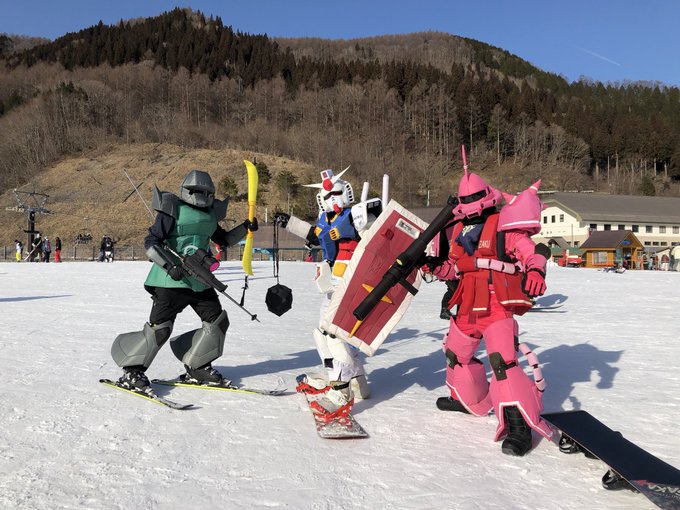 いぇあ♪ラスイチでガンダムさん達に会えたー♪\(^o^)/ゲルググ〜ガンダム〜シャアザクめいほうスキー場に現わる(≧▽≦ いぇあ♪ラスイチでガンダムさん達に会えたー♪\(^o^)/ゲルググ〜ガンダム〜シャアザクめいほうスキー場に現わる(≧▽≦