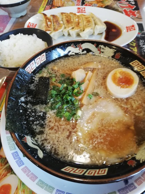 #ラーメン#フレブル近所の安定のラーメン🍜新メニューにつけ麺出来てた(⊙ω⊙)美味しかった😋リコランお散歩楽しそう🤣 #ラーメン#フレブル近所の安定のラーメン🍜新メニューにつけ麺出来てた(⊙ω⊙)美味しかった😋リコランお散歩楽しそう🤣