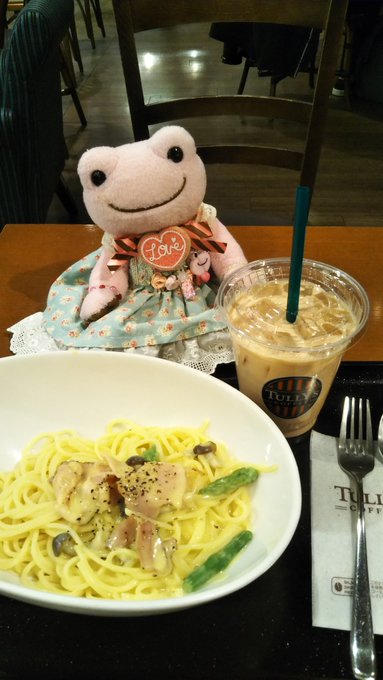 お姉ちゃまとタリーズランチケロ🐸🌸#カエルのピクルス #ピクルスザフロッグ #お姉ちゃん#ランチ#タリーズコーヒー お姉ちゃまとタリーズランチケロ🐸🌸#カエルのピクルス #ピクルスザフロッグ #お姉ちゃん#ランチ#タリーズコーヒー