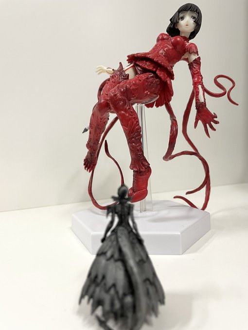 エナ星白を見つめるつむぎ・・・!#シドニア映え #SIDONIA_anime↓フォトコンテスト開催中!↓フィギュア付きム エナ星白を見つめるつむぎ・・・!#シドニア映え #SIDONIA_anime↓フォトコンテスト開催中!↓フィギュア付きム