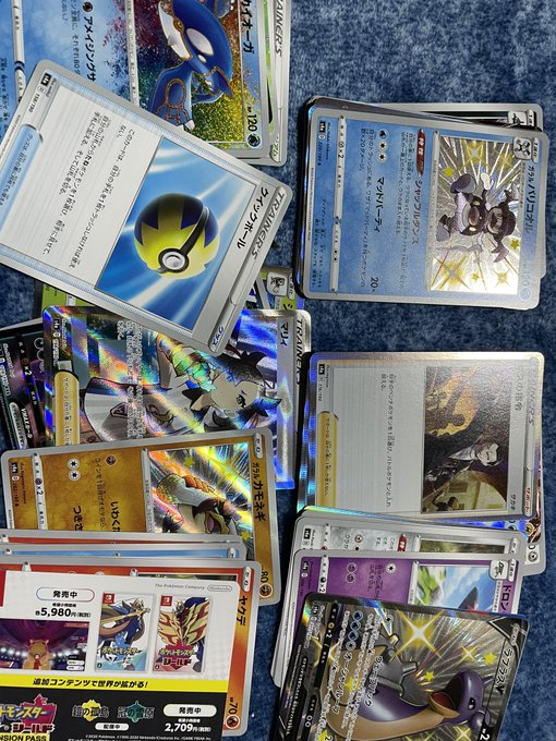 え…ほんまにこわいんやけど……5パックチャレンジ!Joshinにうってたから…ベイブレードも買ってきた(ˊo̴̶̷̤ え…ほんまにこわいんやけど……5パックチャレンジ!Joshinにうってたから…ベイブレードも買ってきた(ˊo̴̶̷̤