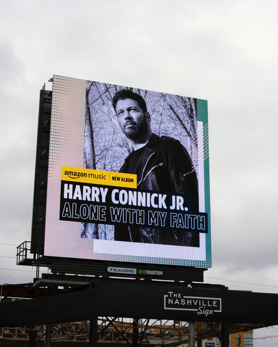 thanks for the billboard @amazonmusic! you sure know how to make me feel larger than life! 😃 