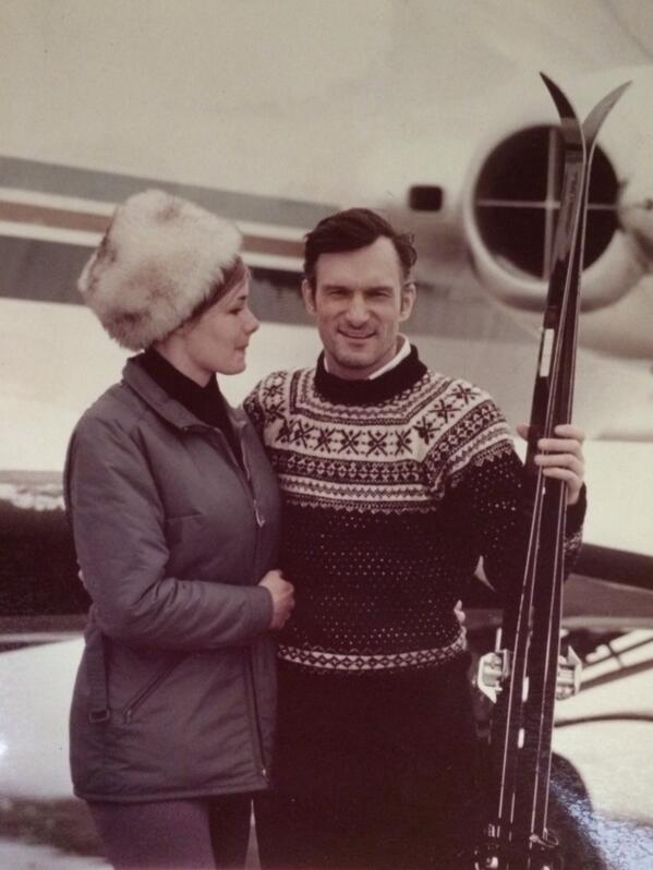 December 1967 - Hef with Mary Warren in #Aspen.

Did you know that Hef liked to #ski? 