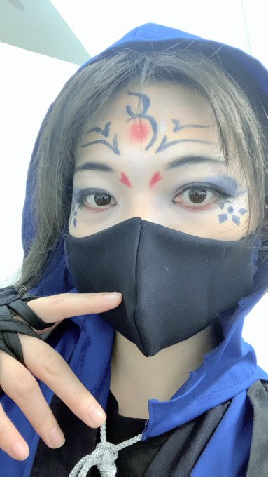 約1年ぶりに影鰐として顕現、そして1年越しのステージでのお披露目でした!まだまだ未熟なところはたくさんあるけど今はさてお 約1年ぶりに影鰐として顕現、そして1年越しのステージでのお披露目でした!まだまだ未熟なところはたくさんあるけど今はさてお