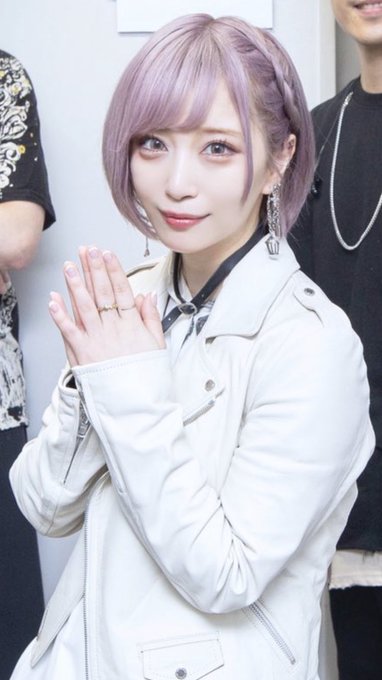 OPは歌じゃないみたいだけどEDは聞き応えがあってフルが気になるところです(*´ー`*)♪設定はいまいちわからないので色 OPは歌じゃないみたいだけどEDは聞き応えがあってフルが気になるところです(*´ー`*)♪設定はいまいちわからないので色