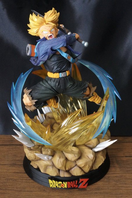 VAROQさん原型トランクスに合いそうなエフェクト台座つくりました〜フィギュアはノータッチですがホントかっこいいフィギュ VAROQさん原型トランクスに合いそうなエフェクト台座つくりました〜フィギュアはノータッチですがホントかっこいいフィギュ
