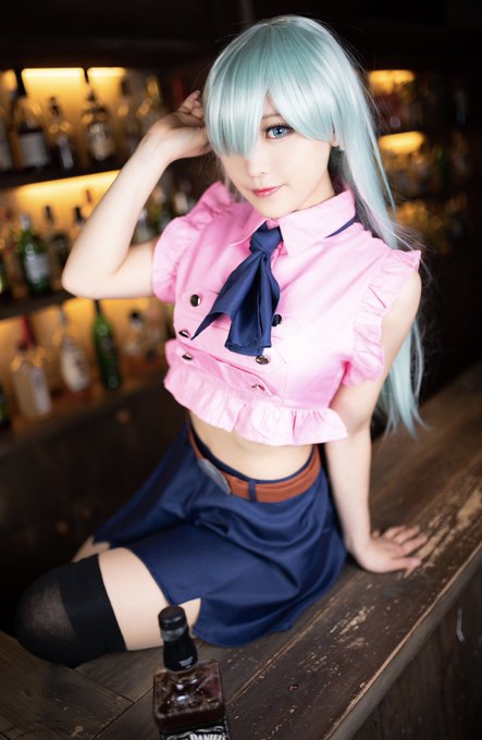 【コスプレ/cosplay】七つの大罪リオネス王国の第三王女であり移動酒場〈豚の帽子〉亭のウェイトレス 【コスプレ/cosplay】七つの大罪リオネス王国の第三王女であり移動酒場〈豚の帽子〉亭のウェイトレス