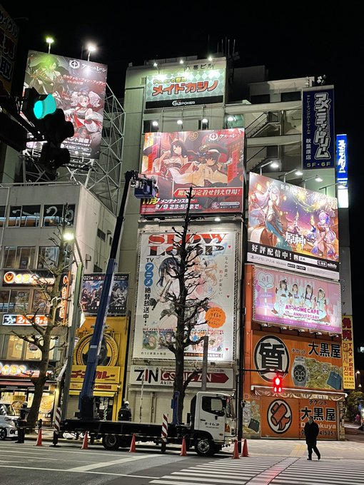 コミックZINさんとこの看板ゼクス、Reバースでおなじみアズールレーン コミックZINさんとこの看板ゼクス、Reバースでおなじみアズールレーン