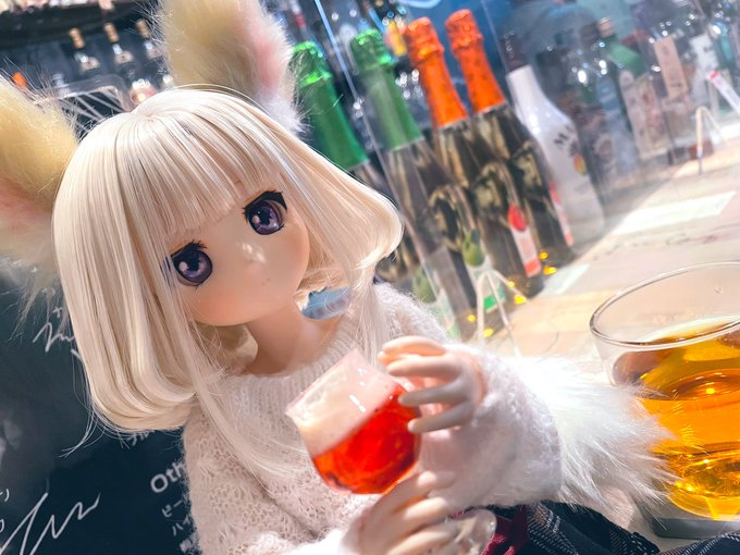 ケモ耳メイドさんってネコ耳が多いけど、実際に猫が擬人化してメイドさんしてたらちゃんと働いてくれなさそうฅ•ω•ฅニャニャ ケモ耳メイドさんってネコ耳が多いけど、実際に猫が擬人化してメイドさんしてたらちゃんと働いてくれなさそうฅ•ω•ฅニャニャ