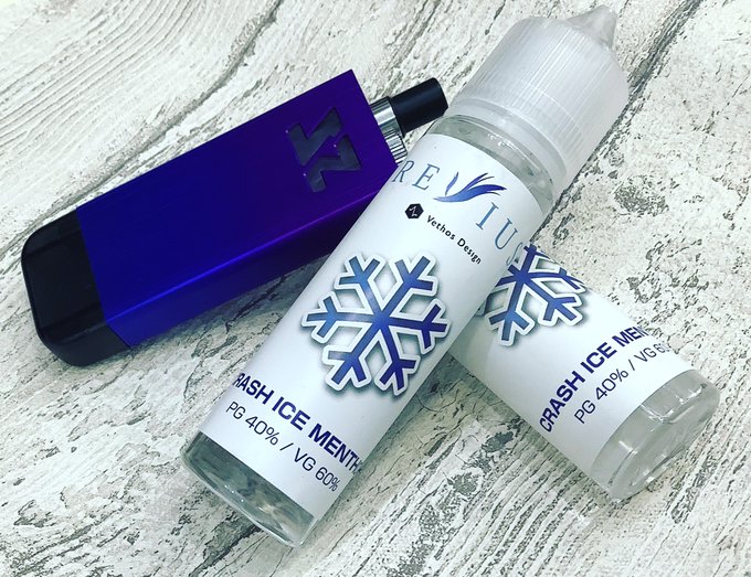REVIUS CRASH ICE MENTHOLメンソール強めのキック感❗️禁煙目的にもマスト🚭#呂布カルマ #cbd REVIUS CRASH ICE MENTHOLメンソール強めのキック感❗️禁煙目的にもマスト🚭#呂布カルマ #cbd