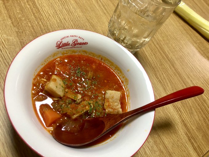 今夜は冷凍庫の在庫でクオーン風釜煮シチュー!むね肉風、アバラ肉風、ロース肉風の肉を使ってみた。大丈夫か?と思うほどパプリ 今夜は冷凍庫の在庫でクオーン風釜煮シチュー!むね肉風、アバラ肉風、ロース肉風の肉を使ってみた。大丈夫か?と思うほどパプリ