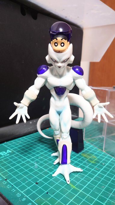 解体して放置してたらこんな事に・・・🤣💦娘よ・・・センスあり過ぎ😂👍#ドラゴンボール#フリーザ #クレヨンしんちゃん 解体して放置してたらこんな事に・・・🤣💦娘よ・・・センスあり過ぎ😂👍#ドラゴンボール#フリーザ #クレヨンしんちゃん