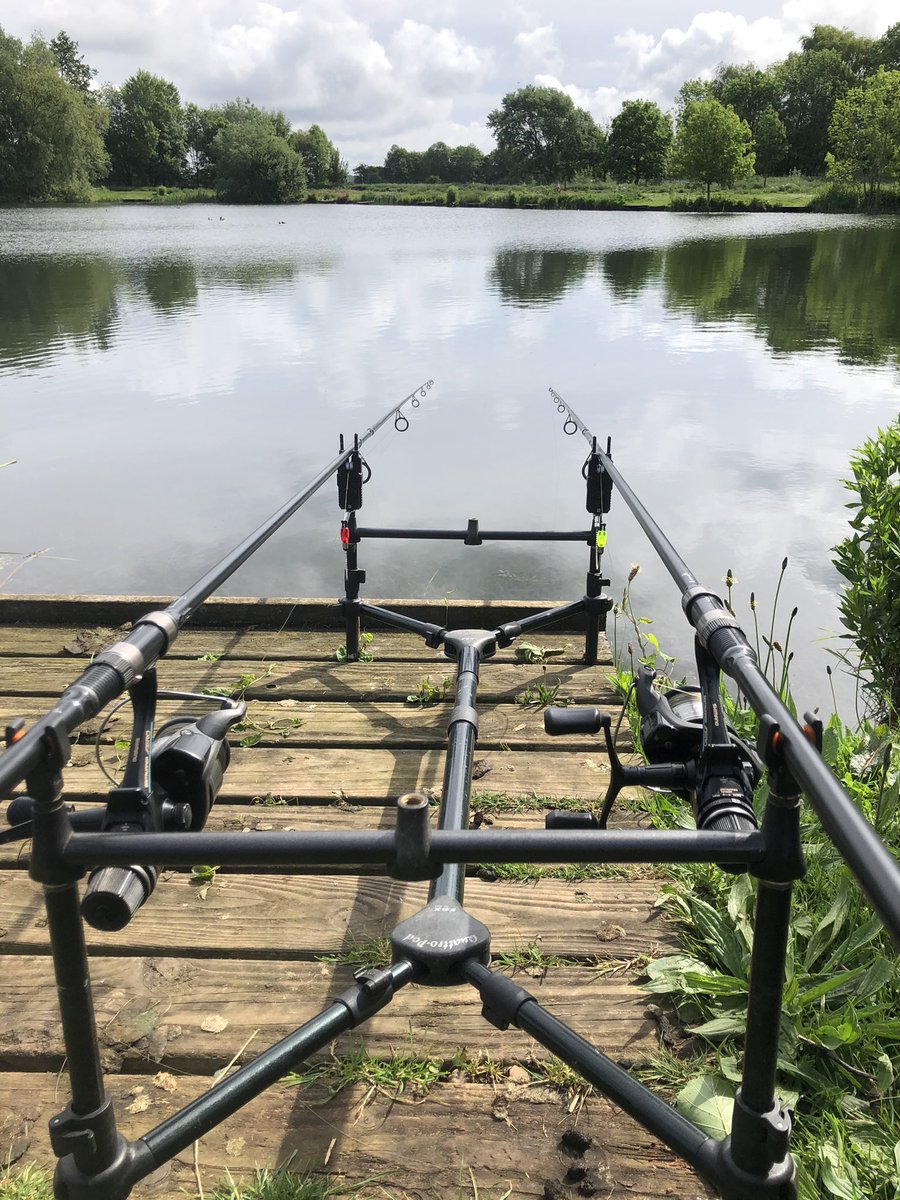 #carpfishing suns out , <b>Rods</b> in , kettles on. 🎣👌🏻. Just need a carp to grace my net 