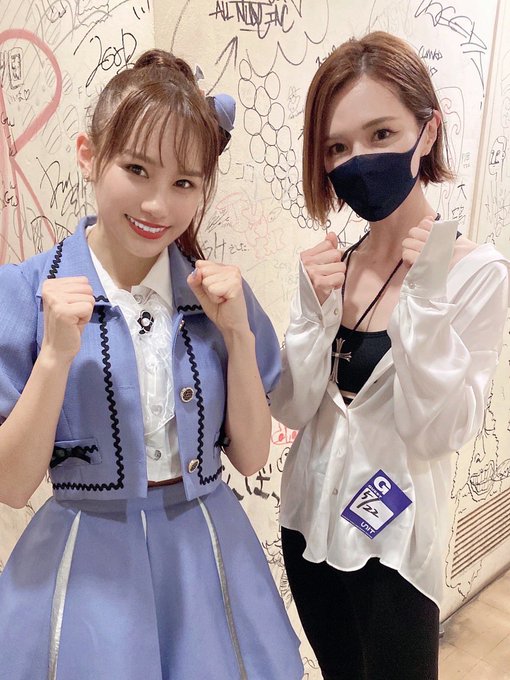 #RIZINガール で一緒のあきぴさんがLiveに来てくれました🔥🧡4児のママでこの美style。あきぴさんの格闘技に真 #RIZINガール で一緒のあきぴさんがLiveに来てくれました🔥🧡4児のママでこの美style。あきぴさんの格闘技に真