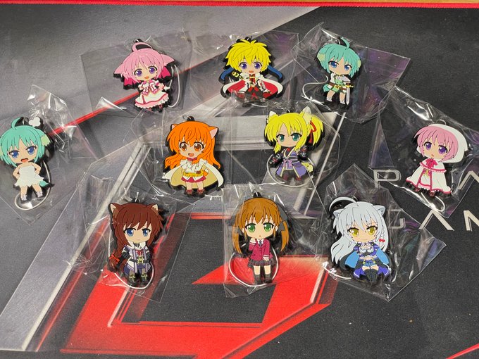 なぜか当時ゲットできなかった「ねんどろいどぷらす トレーディングラバスト」と「ミルヒ姫さま」「レオ閣下」のストラップをゲ なぜか当時ゲットできなかった「ねんどろいどぷらす トレーディングラバスト」と「ミルヒ姫さま」「レオ閣下」のストラップをゲ