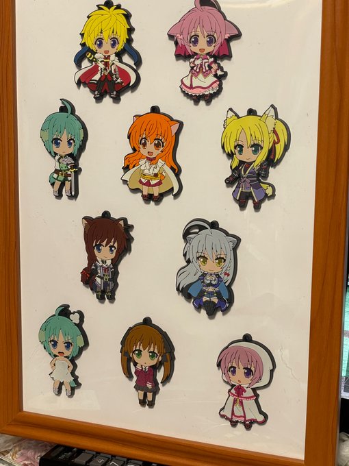 ねんどろいどぷらすDOGDAYSのラバストですが、ストラップを外し、手元にあったA4フレームに飾ってみました!有り物で準 ねんどろいどぷらすDOGDAYSのラバストですが、ストラップを外し、手元にあったA4フレームに飾ってみました!有り物で準