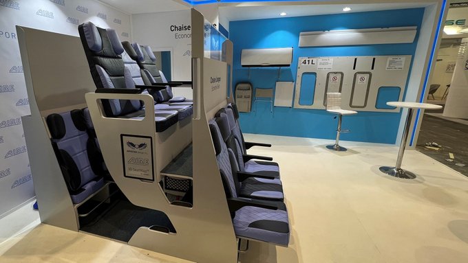 新しい2段重ねの飛行機シート💺 新しい2段重ねの飛行機シート💺