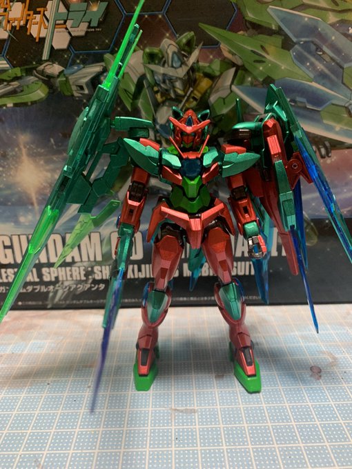完成しましたガンダム00シアクアンタ+フルセイバーですフルセイバー化で機体性能アップしたという設定で白い部分を赤でメタリ 完成しましたガンダム00シアクアンタ+フルセイバーですフルセイバー化で機体性能アップしたという設定で白い部分を赤でメタリ
