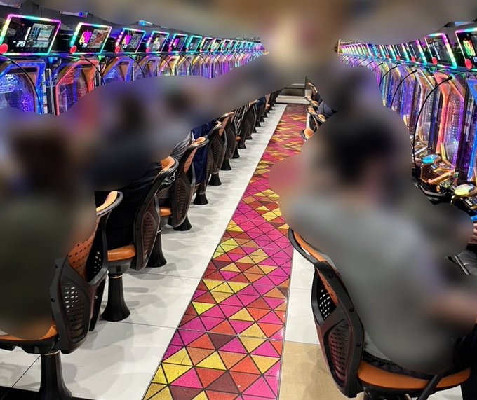 ユニコーン、レールガン、ストVもほぼ満台で賑わってます((((ノ。・ω・。)ノエヴァは相変わらず満台でずっと高稼働!午後 ユニコーン、レールガン、ストVもほぼ満台で賑わってます((((ノ。・ω・。)ノエヴァは相変わらず満台でずっと高稼働!午後