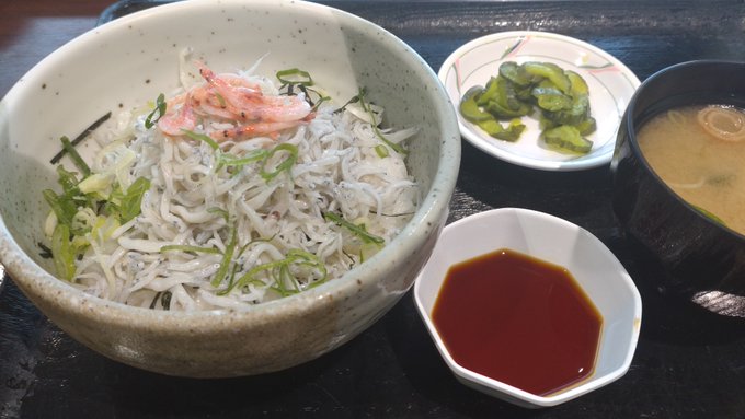 帰りに牧之原サービスエリア寄ってしらす丼、青ブタスタンプも反対側の押してコンプした。 帰りに牧之原サービスエリア寄ってしらす丼、青ブタスタンプも反対側の押してコンプした。