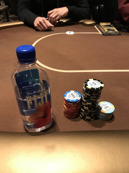 今日はAriaの$600シニアに挑戦。オルタでコルト氏も参加してるけど、2時間近く待ちらしい。器がGNやオーリンズと較べ 今日はAriaの$600シニアに挑戦。オルタでコルト氏も参加してるけど、2時間近く待ちらしい。器がGNやオーリンズと較べ
