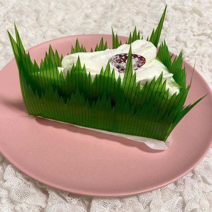 最強最推しチャイカ、誕生日おめでとう!ケーキはトラブってオーダー出来なかったから即席チャイカ概念ケーキを作ったよ!あと、 最強最推しチャイカ、誕生日おめでとう!ケーキはトラブってオーダー出来なかったから即席チャイカ概念ケーキを作ったよ!あと、
