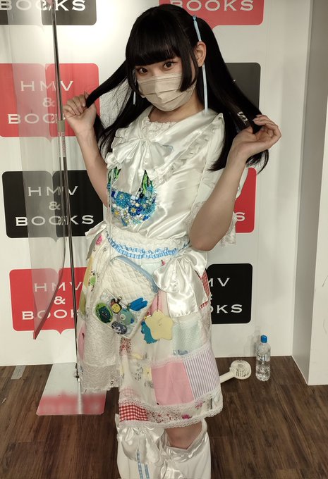ピューパ!!新衣装、クール目の衣装が多かった今でまでに比べるとアイドルに振っててフリフリしててかわいい!胸の飾りのメンバ ピューパ!!新衣装、クール目の衣装が多かった今でまでに比べるとアイドルに振っててフリフリしててかわいい!胸の飾りのメンバ