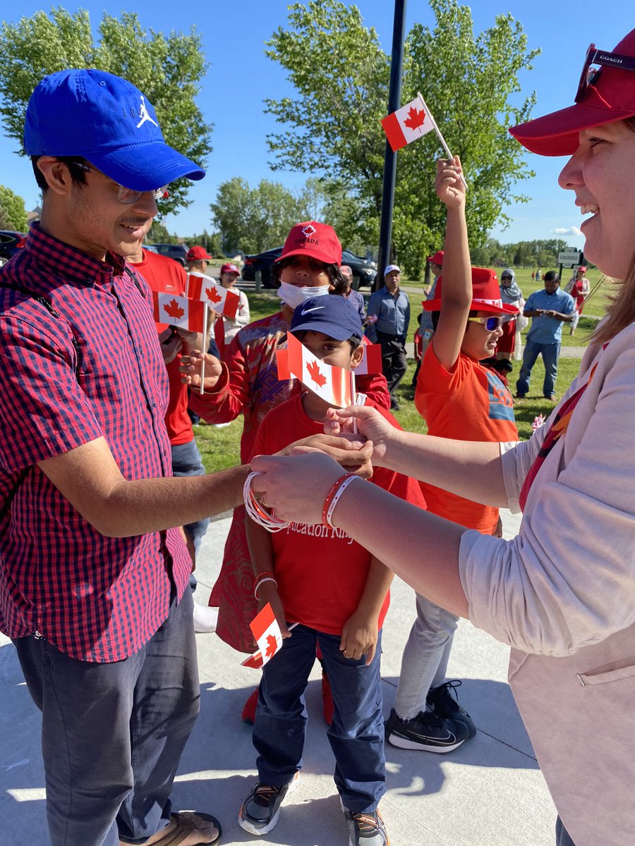 test Twitter Media - Thank you to the Canada-Bangladeshi Association for hosting a beautiful Canada Day event at the Mother Language Monument in Fort Richmond!👏🇨🇦

It was great to see my colleagues @obbykhan60 and @jonreyes204 & city councillor @JaniceLukes in attendance as well!🌟#CanadaDay https://t.co/kEfXCC6wqj