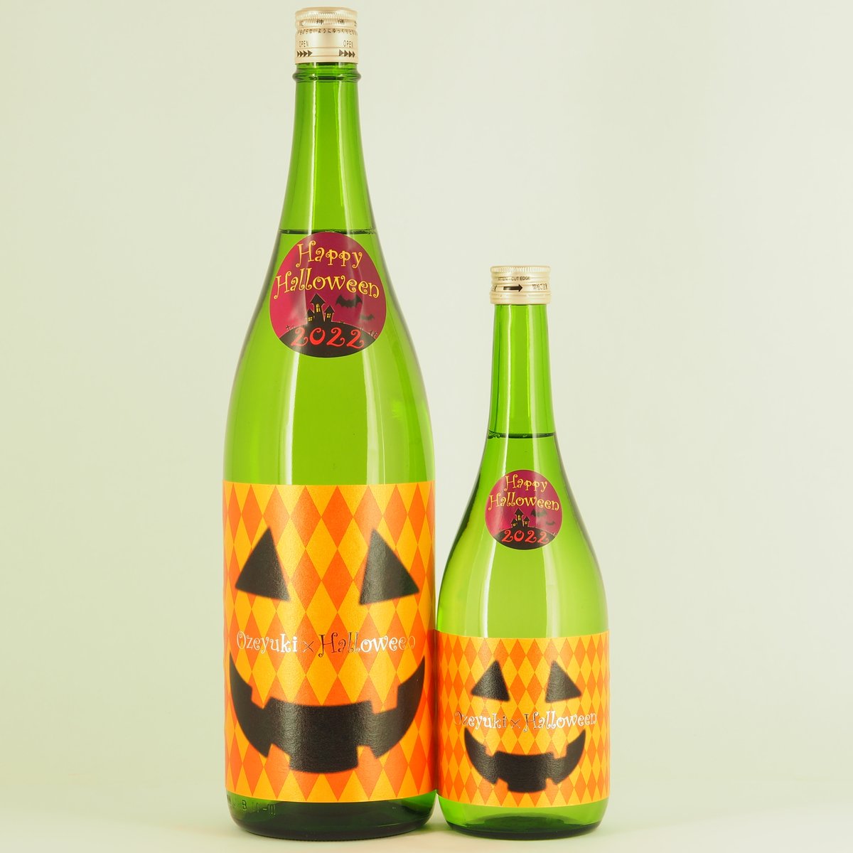 test ツイッターメディア - 【日本酒】
尾瀬の雪どけ 純米大吟醸 
ハロウィン専用酒
入荷致しました！

※9/22(木)店頭販売開始予定

かぼちゃのラベルが可愛らしい
ハロウィン専用の日本酒です！

詳しくはブログで！
https://t.co/2PZ30s0c3u
オンラインショップ
https://t.co/CerbTtMABj https://t.co/doP5irP0VZ