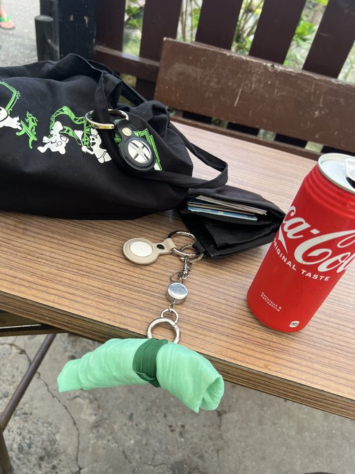 ゴール間近、学生向けだなぁと思うコーラ飲みながら諫早の #ingress エージェントと学生の憩いの場でひと息 ゴール間近、学生向けだなぁと思うコーラ飲みながら諫早の #ingress エージェントと学生の憩いの場でひと息