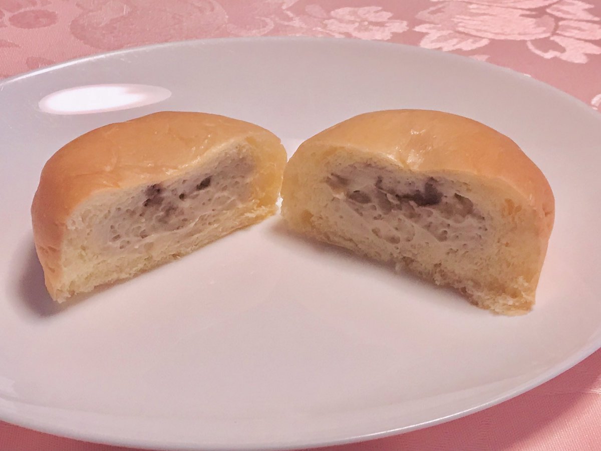 test ツイッターメディア - 八天堂 くりーむパン マロン💕

クリーミーなマロンクリームがすごく美味しいです🌰🤎😃 https://t.co/6SVX4wAtZk