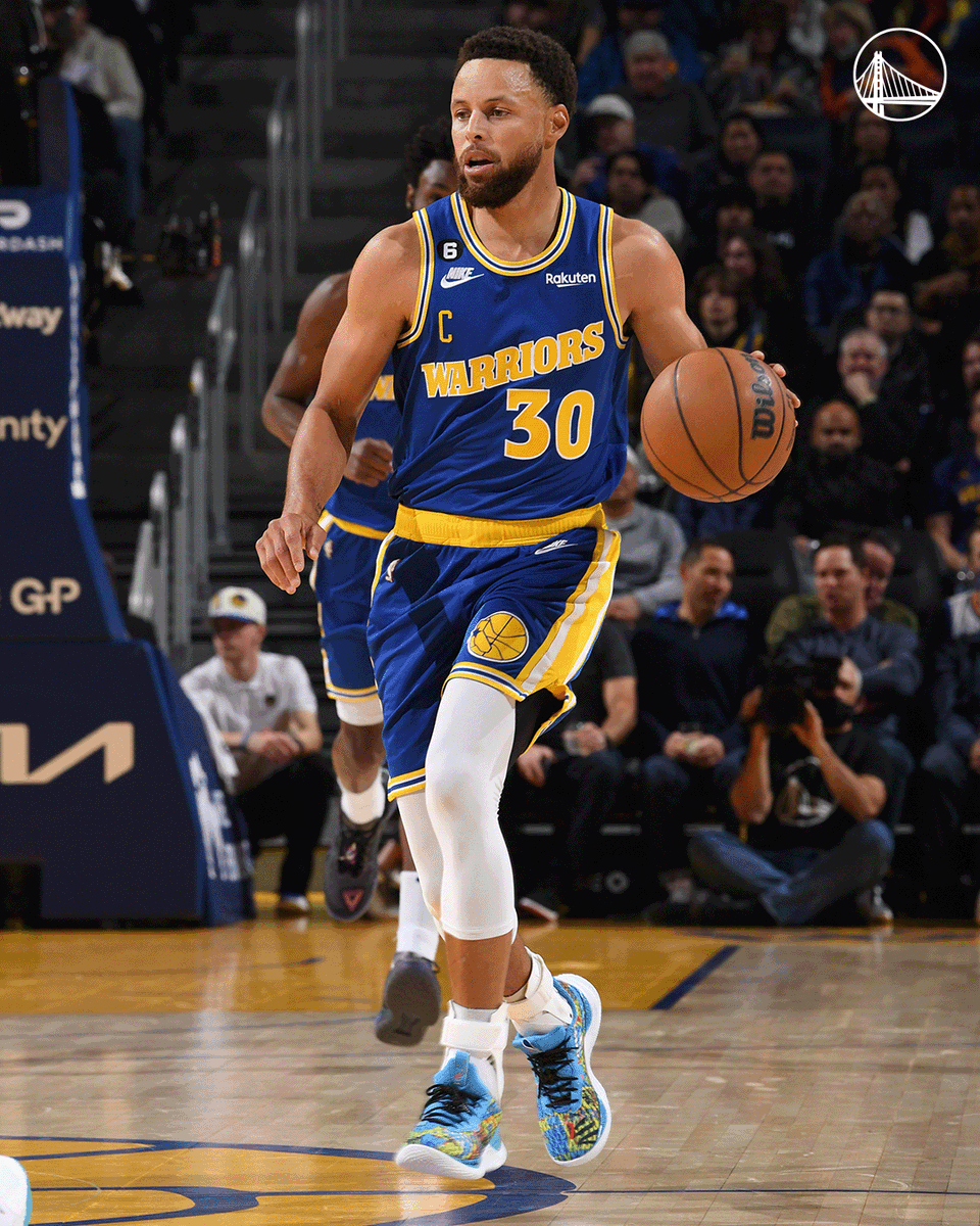 https://pbs.twimg.com/media/FhAujJLVUAAA0xX.png Kings 38, Warriors 33: Play-by-play, highlights and reactions