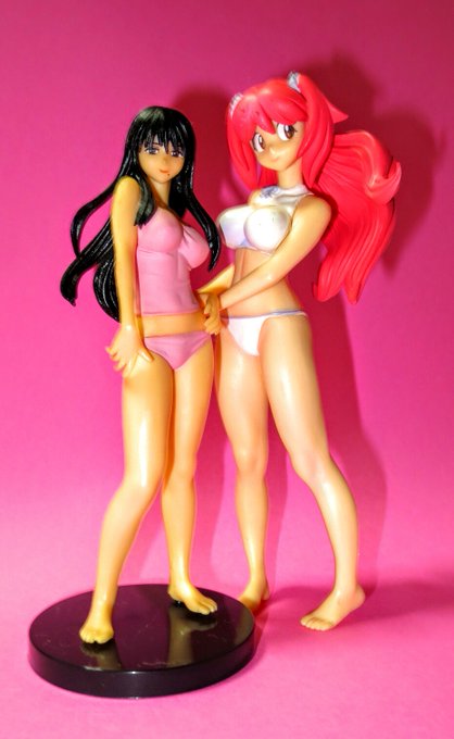 かみさん、こんな少しお色気フィギュアでも、自分が好きな「ケロロ軍曹」や「げんしけん」の女性キャラなら、飾っていても大丈夫 かみさん、こんな少しお色気フィギュアでも、自分が好きな「ケロロ軍曹」や「げんしけん」の女性キャラなら、飾っていても大丈夫