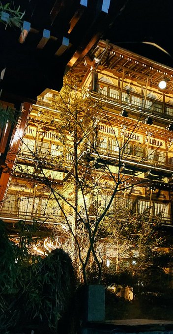 映画「千と千尋の神隠し」の舞台モデルの一つや、マンガ「このはな綺譚」の舞台になった旅館へ宿泊😊九代目若旦那の館内ツアー付 映画「千と千尋の神隠し」の舞台モデルの一つや、マンガ「このはな綺譚」の舞台になった旅館へ宿泊😊九代目若旦那の館内ツアー付