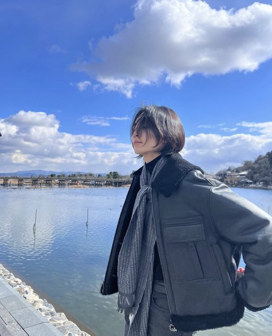 ジョンハンさん、ほんとに好きです「ぇぇぇぇぇぇかっこよ」ってなった後に、ゲゲゲの鬼太郎が頭に浮かんできました…ほんとにす ジョンハンさん、ほんとに好きです「ぇぇぇぇぇぇかっこよ」ってなった後に、ゲゲゲの鬼太郎が頭に浮かんできました…ほんとにす