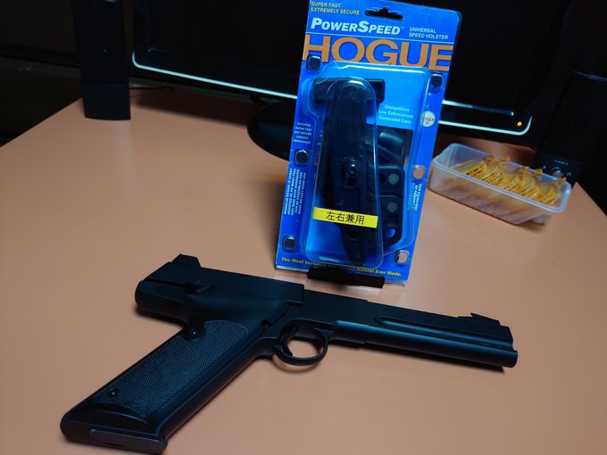キノの旅の森の人用ホルスター軍拡しました。 キノの旅の森の人用ホルスター軍拡しました。