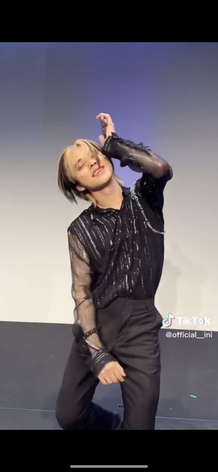 この美迅、セクシー路線曲で大暴れして欲しいけどマンネにそんなことさせていいのか……?と葛藤している23歳 この美迅、セクシー路線曲で大暴れして欲しいけどマンネにそんなことさせていいのか……?と葛藤している23歳