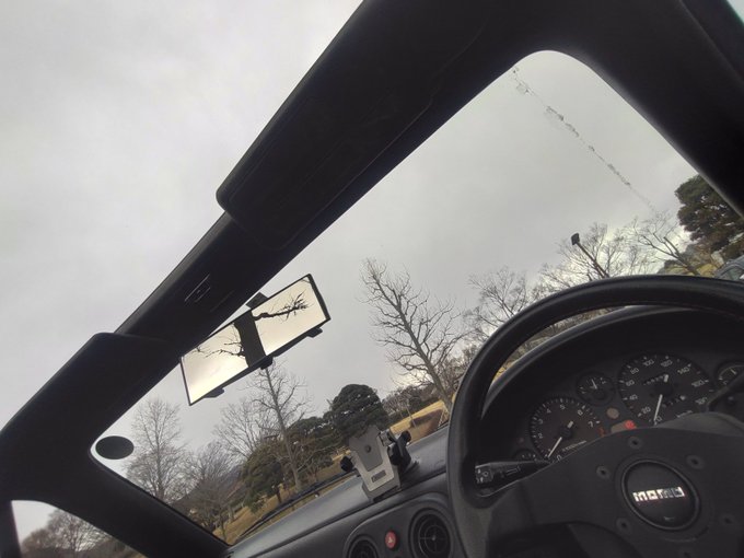 写真で全然見えんけど ええ〜?雪の中オープンカー!?のダイナミックコードごっこしてる 写真で全然見えんけど ええ〜?雪の中オープンカー!?のダイナミックコードごっこしてる
