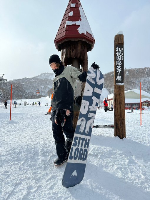 極寒(-14度とか)の中、札幌国際スキー場にてスノボ初めしてきた!やっぱり雪質が良い気がする。モビルスーツの格好で滑って 極寒(-14度とか)の中、札幌国際スキー場にてスノボ初めしてきた!やっぱり雪質が良い気がする。モビルスーツの格好で滑って