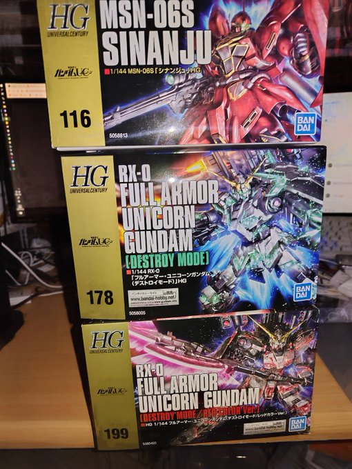 デカイの買ったんですね🤤とりあえずハサウェイはパスしました😎HGでいいのでサンダーボルトのガンダムとナラティブガンダム デカイの買ったんですね🤤とりあえずハサウェイはパスしました😎HGでいいのでサンダーボルトのガンダムとナラティブガンダム