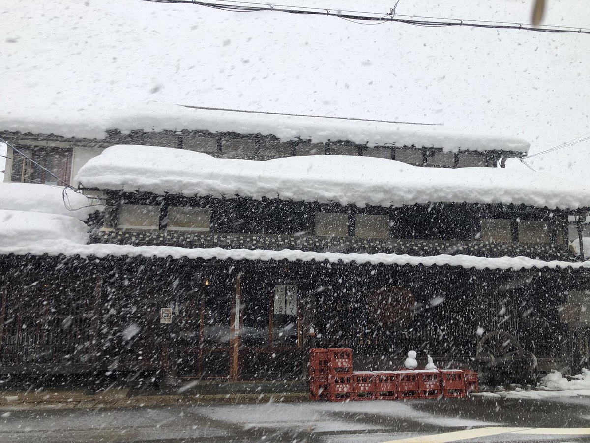 test ツイッターメディア - 冨田酒造の軒先に⛄️雪だるま発見！ https://t.co/iVAV9ztyo7