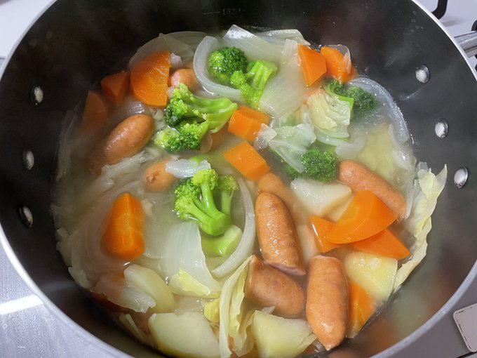 今日の夕飯は衛宮ごはんのポトフ作ってみた!!美味しくできて良かった〜!!また作ろ!! 今日の夕飯は衛宮ごはんのポトフ作ってみた!!美味しくできて良かった〜!!また作ろ!!