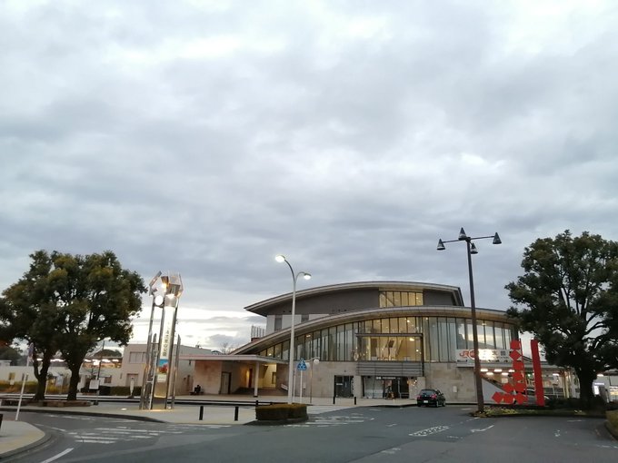 君の名は。の準・聖地??美濃太田駅。三葉が乗った電車が「美濃太田」行きでした。富山・高山から岐阜・名古屋までをつなぐ乗り 君の名は。の準・聖地??美濃太田駅。三葉が乗った電車が「美濃太田」行きでした。富山・高山から岐阜・名古屋までをつなぐ乗り