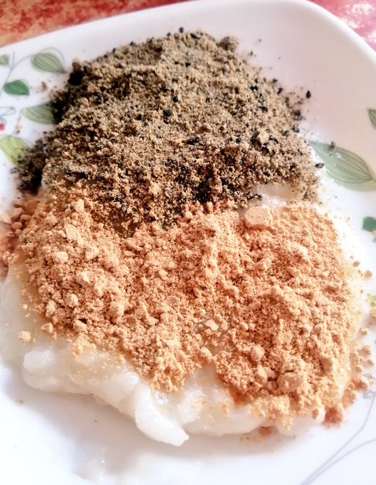 水戸黄門を見ながら食べた遅めの朝ごはんは…ダブルきなこ餅〜✨✨きびオリゴ糖でほんのり甘さプラス朝から😋うましらぁ😋ちなみ 水戸黄門を見ながら食べた遅めの朝ごはんは…ダブルきなこ餅〜✨✨きびオリゴ糖でほんのり甘さプラス朝から😋うましらぁ😋ちなみ